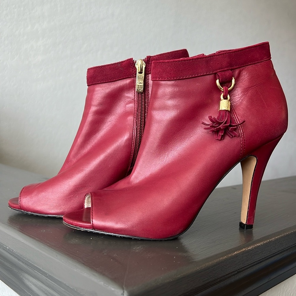 Vince Camuto Women’s red, open-toed heeled ankle boots. Wine red leather.